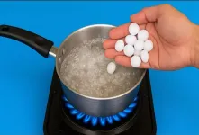 نفتالین را بجوشانید / ترفندی فانتزی و غیر معمول با نفتالین