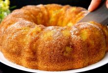 طرز تهیه کیک سیب ژاپنی نرم و لطیف در ۵ دقیقه با بافتی اسفنجی