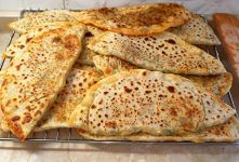 طرز تهیه گوزلمه اسفناج؛ نان شکم پر ترکی فوق العاده خوشمزه