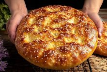 طرز تهیه نان پیده ترکیه ای با ۳ سیب زمینی و ۱ تخم مرغ