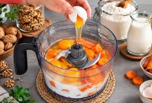طرز تهیه کیک هویج و گردو یک عصرانه مقوی و بی نظیر
