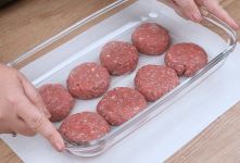 طرز تهیه یک خوراک خوشمزه و متفاوت با گوشت چرخ کرده / دیگه تکراری نپز