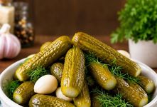 طرز تهیه خیارشور تخمیری خانگی؛ پروبیوتیک، ترد و بدون سرکه
