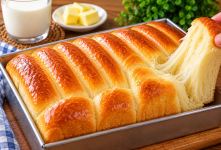 طرز تهیه نان شیری در خانه: نرم و لطیف مثل قنادی ها