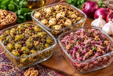 طرز تهیه ۳ مدل پرورده خوشمزه؛ با این چاشنی ها دیگر سراغ ترشی نمی روید!