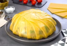 طرز تهیه کیک لازانیا؛ یک ترکیب خوشمزه و متفاوت
