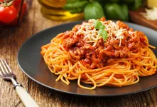 روش تهیه اسپاگتی بولونیزه ایتالیایی اصیل