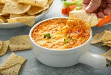 دستور تهیه دیپ مرغ بوفالو پیش غذای خوشمزه و پرطرفدار