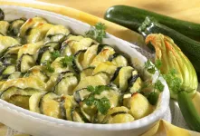طرز تهیه کاسرول کدو سبز/ یک وعده غذایی سالم و خوشمزه