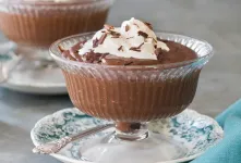 طرز تهیه فرنی کاکائویی/ دسر خوشمزه و ساده ایرانی