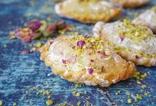 طرز تهیه شیرینی سرغربیلی، یک دسر خوشمزه و سنتی