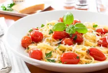 روش تهیه پاستا گوجه فرنگی با سس تازه