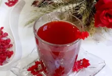 طرز تهیه لیموناد زرشک/ نوشیدنی خوشمزه و سالم
