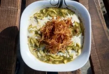 طرز تهیه یک آش کلونک سنتی و خوشمزه لرستانی