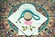 آیا بیدار کردن دیگران برای نماز صبح واجب است؟