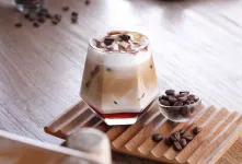 آموزش گام به گام طرز تهیه لاته تیرامیسو خانگی