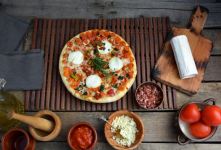 طرز تهیه پیتزا پیکو (پیتزا مینیاتوری) در منزل