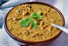 آش غوره کردستان؛ طعم اصیل و ترش مزه