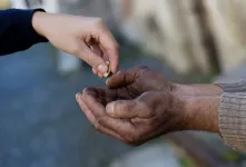 این شما و این جدیدترین متن های تبریک روز جهانی نیکوکاران به عربی !