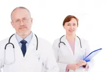 اینجوری روز جهانی پزشک رو به پدر و مادرت تبریک بگو !
