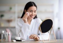 مشخصات یک تونر ایده آل برای پوست خشک + معرفی بهترین گزینه ها