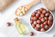 روغن فندق برای موی کودکان؛ ۵ خاصیت شگفت انگیز که والدین باید بدانند !