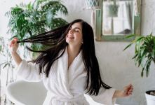 رازهای طلایی تقویت و مراقبت از ساقه مو از تغذیه تا روتین روزانه !