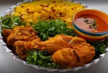 با گوشت بوقلمون چی درست کنیم؟ / طرز تهیه زرشک پلو با بوقلمون