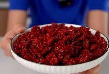 طرز تهیه گوجه خشک در خانه؛ آموزش خشک کردن گوجه گیلاسی در آفتاب، فر و هواپز