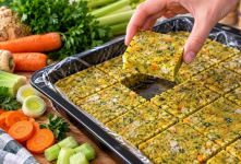 مکعب سوپ خانگی درست کنید؛ جایگزینی سالم برای عصاره های آماده
