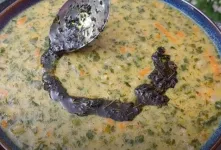 نحوه تهیه سوپ گشنیز تبریزی / تهیه سوپ گشنیز تبریزی بدون گوشت
