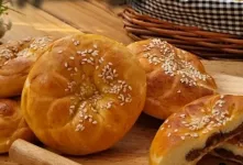 خوشمزه ترین نان خرمایی با ساده ترین مواد!