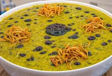 هر چقدر ازش بخوری سیر نمیشی اینقدر که لذیذ و خوشمزس / ماش و قمری اصفهان