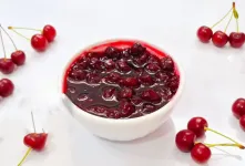 بهترین دستور مربای آلبالو خوشرنگ بدون شکرک زدن / طرز تهیه مربا آلبالو با تمام نکات