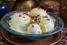 یخ ماست؛ دسر خنک و نوستالژیک برای روزهای گرم تابستان دسر ایرانی فراموش شده تابستان