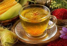 چای کاکل ذرت؛ نوشیدنی طلایی و خوش عطر برای یک عصرانه متفاوت