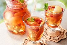 یخ چای نعنا و سیب؛ نوشیدنی خنک و خوش عطر برای روزهای گرم تابستان