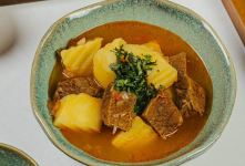 سفر به گذشته های دور با طرز تهیه قورما شورباسی تبریزی؛ یک کاسه عطر و اصالت آذربایجان