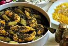 طرز تهیه خورش جعفری با مرغ؛ خورشت خوش عطر گیلانی برای یک ناهار مجلسی