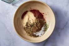 طرز تهیه ادویه ماکارونی خانگی؛ راز خوش عطر و خوشمزه شدن ماکارونی مثل رستوران