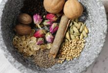 طرز تهیه ادویه پلویی خانگی؛ راز خوش عطر شدن عدس پلو، لوبیاپلو و هویج پلو