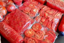 نگهداری گوجه فرنگی در فریزر؛ ترفند اقتصادی برای جلوگیری از خراب شدن گوجه و استفاده در تمام سال