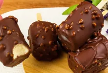 من دیگه بستنی نمی خرم. این بهترین بستنی خانگی و کاملاً طبیعیه!