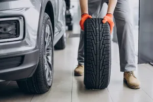 لاستیک بارز بهتر است یا کویر؟ انتخاب شما کدام است؟