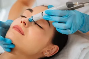 هیدروفیشیال پوست / روشی نوین برای جوانسازی و پاکسازی عمیق