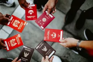آشنایی با زیباترین پاسپورت های جهان + عکس