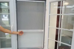 بهترین جنس توری برای بالکن و نحوه شستشوی آن