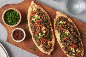 تفاوت های پیده و پیتزا از تاریخچه تا طعم و مزه