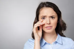 نیستاگموس / علل و تشخیص حرکات غیرارادی چشم