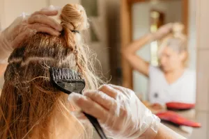 عوارض ترکیب رنگ مو / خطرات و راهکارهای پیشگیری